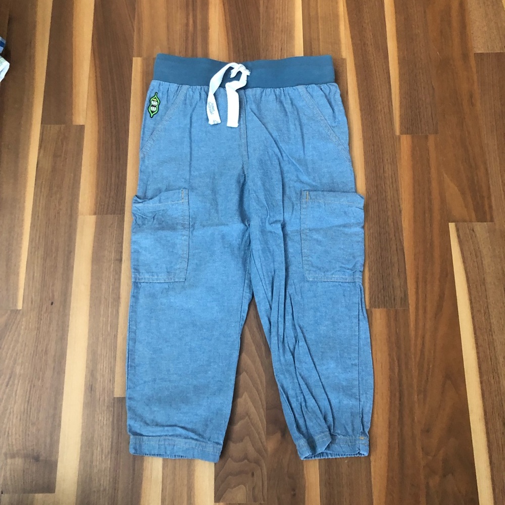 Peekaboo Beans chambray Capri girls pants size 6